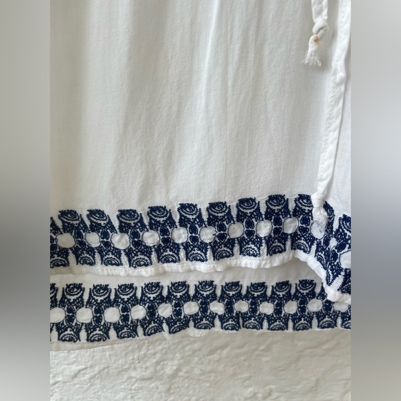 Stella & Dot White/Navy Swim Cover Embroidered Lace Shirt, Tie Waist; size M - Picture 5 of 8